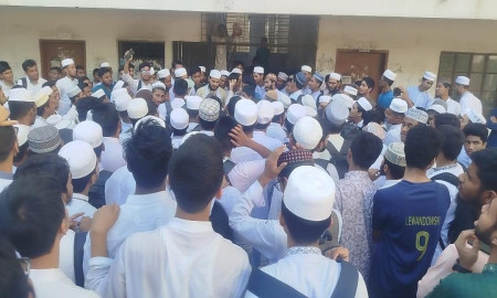 শিক্ষার্থীদের মারধর: তা’মীরুল মিল্লাত মাদ্রাসার তিন শিক্ষক আউট