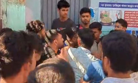 রাজশাহী সিটি কলেজে ছাত্রদল-শিবিরের হাতাহাতি