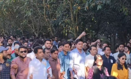 রাজনীতি নিষিদ্ধ ক্যাম্পাসে ক্লাস-পরীক্ষা চলাকালীন ছাত্রদলের বিরুদ্ধে শোডাউন মিছিলের অভিযোগ 