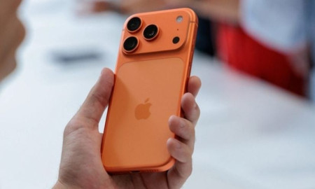 চীনে বিক্রি হওয়া প্রতি চারটি স্মার্টফোনের একটি এখন আইফোন ১৭