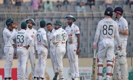 অবশেষে তাইজুলের হাত ধরে সাফল্য