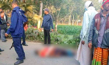 রাস্তার পাশে পড়ে ছিল ব্যবসায়ী মরদেহ, পরিবারের দাবি ‘হত্যা’