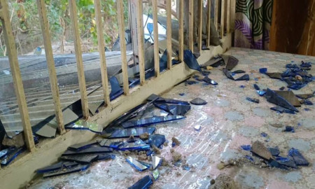 প্রবাসীর বাড়িতে হামলার চালিয়ে দুই দিন অবরুদ্ধ, পুলিশের হস্তক্ষেপে উদ্ধার