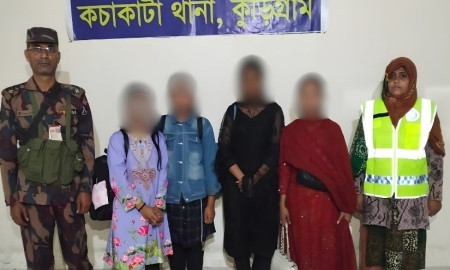 দালালের প্রলোভনে ভারতে গিয়ে আটক ৪ যুবতীকে ফেরত দিল বিএসএফ