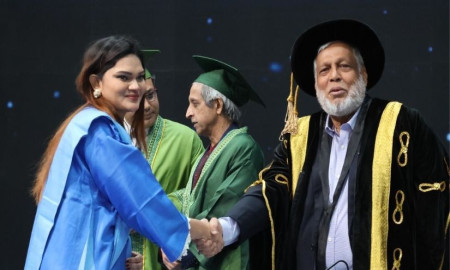 ‘মেক দ্য ডিফারেন্স’ প্রত্যয়ে ব্র্যাক ইউনিভার্সিটির ১৭তম সমাবর্তন, ডিগ্রি পেলেন ২০৫৫ গ্র্যাজুয়েট