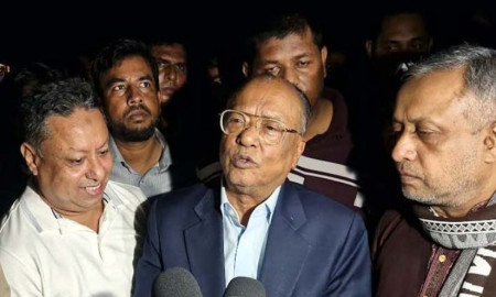 কবে দেশে ফিরবেন তারেক রহমান, ধারণা দিলেন আব্দুল আউয়াল মিন্টু