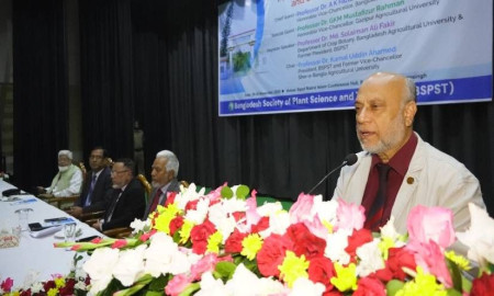 অপ্রচলিত ফসল খাদ্যনিরাপত্তায় বড় ভূমিকা রাখতে পারে: বাকৃবি সম্মেলনে বিশেষজ্ঞরা