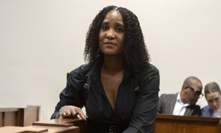 পার্লামেন্ট থেকে পদত্যাগ করলেন জ্যাকব জুমার মেয়ে, কেন?