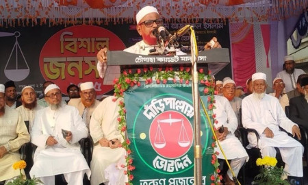 ‘ইংল্যান্ডের নাগরিকত্ব ছেড়ে এসে যদি প্রধানমন্ত্রী না হন, দুই কূলই হারাবেন’