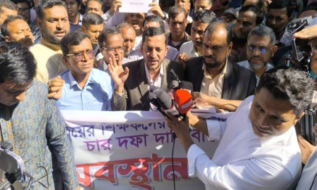 সরকারি মাধ্যমিক শিক্ষকদের পূর্ণ কর্মবিরতি শুরু আজ, বন্ধ বার্ষিক পরীক্ষাও 