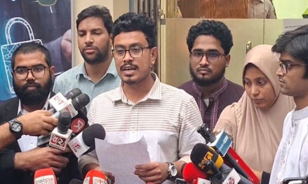 এক ডজন ফেসবুক পেজ-আইডির বিরুদ্ধে ডিবিতে মামলা করলেন ভিপি সাদিক কায়েম