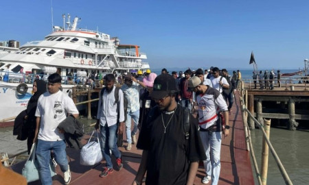 ১০ মাস পর সেন্টমার্টিনে পর্যটক