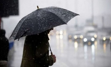 সারাদেশে গুঁড়ি গুঁড়ি বৃষ্টির আভাস, কমতে পারে তাপমাত্রা