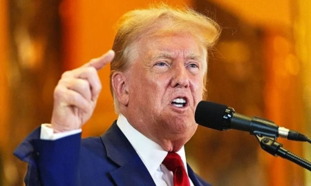 ভেনেজুয়েলার প্রেসিডেন্টকে ক্ষমতা ছেড়ে পালাতে বললেন ট্রাম্প