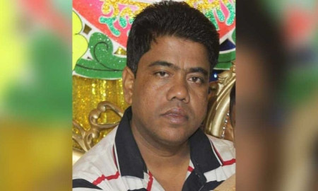 জুয়েলারি ব্যবসায়ীকে গুলি করে হত্যা