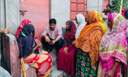 আমার আর আমার মায়ের মাঝে অদৃশ্য দূরত্ব টেনে দিয়েছে জুলাই