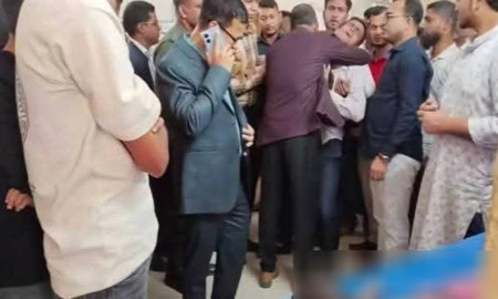 এসিল্যান্ডের গাড়ির চাকায় পিষ্ট হয়ে শিশুর মৃত্যু