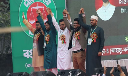 বগুড়ায় জামায়াতের প্রার্থীর জন্য ভোট চাইলেন তিন বিশ্ববিদ্যালয়ের ভিপি