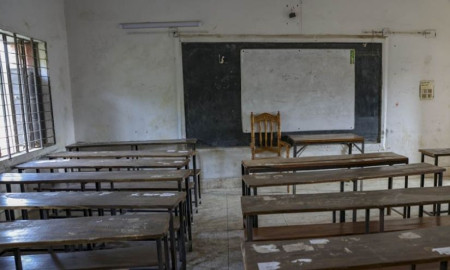 এক জেলার ২৪৩ প্রাথমিক বিদ্যালয়ের সব শিক্ষককে শোকজ