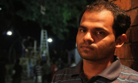 ‘বোকা সিংহীটা এখনো টের পায় নাই যে, পুরো দেশটাই একটা চিড়িয়াখানা’