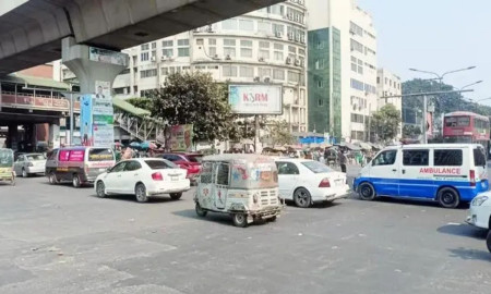 শাহবাগ ছাড়লেন শিক্ষার্থীরা, যান চলাচল স্বাভাবিক