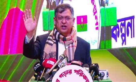 নীতি-আদর্শ ছাড়াই ধর্মের নামে রাজনীতি করছে একটি দল: সালাউদ্দিন আহমদ