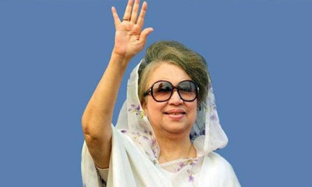 মঙ্গলবার খালেদা জিয়াকে নিতে এয়ার অ্যাম্বুলেন্স আসছে না