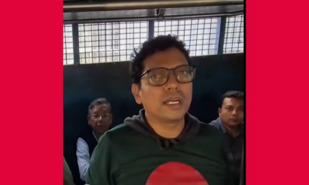 পলকের টি-শার্টে লাল-সবুজ, প্রিজনভ্যানে গাইলেন জাতীয় সংগীত