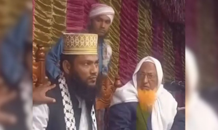 মাহফিলে ঢলে পড়লেন বক্তা, পরে হাসপাতালে মৃত্যু