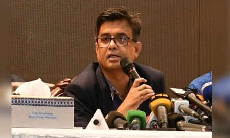 আজ থেকে কোনো দাবি-দাওয়া নিয়ে রাস্তায় নামলে কঠোর ব্যবস্থা: প্রেস সচিব