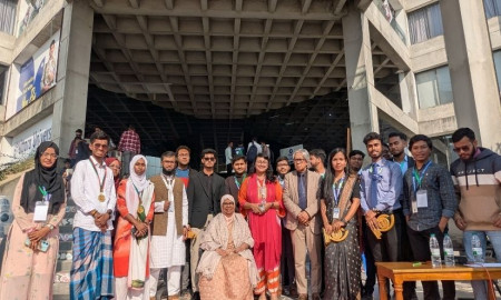 উত্তরা ইউনিভার্সিটিতে আঞ্চলিক রম্য বিতর্ক প্রতিযোগিতা 