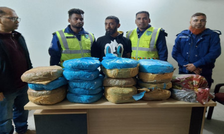 হবিগঞ্জে পুলিশের অভিযানে ২০ কেজি গাঁজাসহ আটক  ১