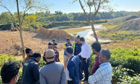 সরকারি জমি থেকে টপ সয়েল কাটায় তিনজনের বিরুদ্ধে মামলা