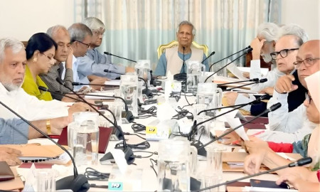 জরুরি বৈঠকে বসছে উপদেষ্টা পরিষদ