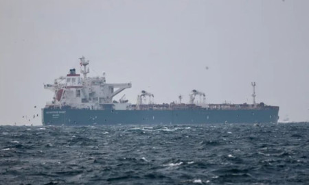 বাংলাদেশি নাবিকসহ তেলবাহী জাহাজ জব্দ ইরানের