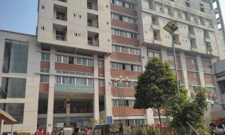 পরিত্যক্ত ককটেল স্পর্শ করায় বিস্ফোরণ, গুরুতর আহত এক শিশু