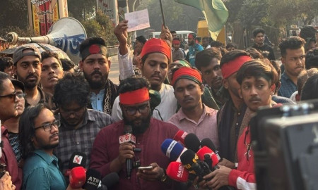 তিন ঘন্টা অবরোধের পর শাহবাগ ছাড়ল ছাত্রশক্তি