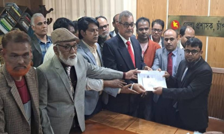 চাঁপাইনবাবগঞ্জ-৩ আসনে বিএনপির হারুনুর রশীদের মনোনয়নপত্র সংগ্রহ