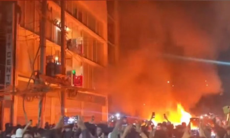 প্রথম আলোর অফিসে আগুন নেভাতে গিয়ে ফায়ার সার্ভিসের ২ কর্মী আহত 