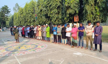 জামালপুর বিশ্ববিদ্যালয়ে ওসমান হাদির গায়েবানা জানাজা অনুষ্ঠিত