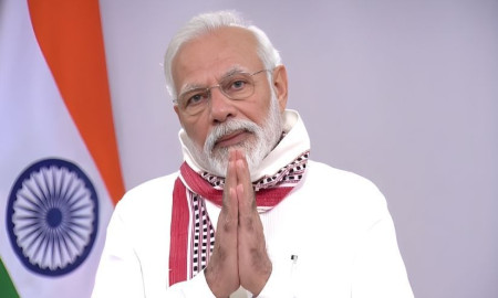 হাতজোড় করে একবার সুযোগ চাইলেন মোদি