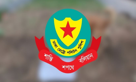 হাদির কবরের পাশে কুকুরের ছবিটি বানোয়াট: পুলিশ