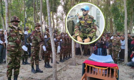 সুদানে সন্ত্রাসী হামলায় নিহত শান্তিরক্ষী শামীম রেজার দাফন সম্পন্ন  