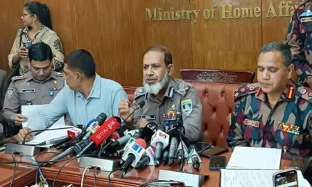 হাদির হত্যাকারীর শেষ অবস্থান নিয়ে যা জানালেন অতিরিক্ত আইজিপি