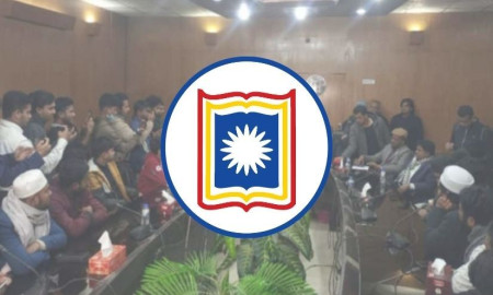 আন্দোলনের মুখে রাবির আওয়ামীপন্থী ৬ ডিনের পদত্যাগ