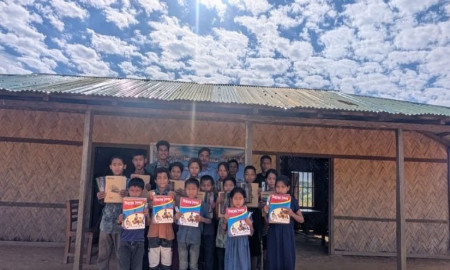 গহীন পাহাড়ে শিক্ষার আলো ছড়াচ্ছে রাবিপ্রবি শিক্ষার্থীরা