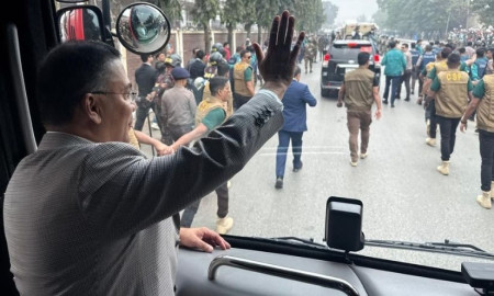 সুরা আল ইমরানের আয়াত দিয়ে তারেক রহমানের স্ট্যাটাস