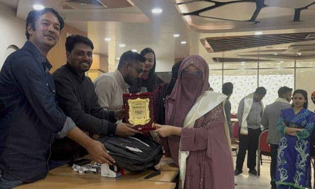 ৪০০ মেধাবী শিক্ষার্থীকে সংবর্ধনা দিল জবি ছাত্রদল