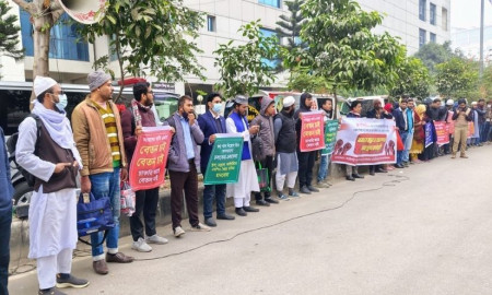 দ্রুত এমপিও কার্যকরের দাবিতে কারিগরি শিক্ষকদের মানববন্ধন