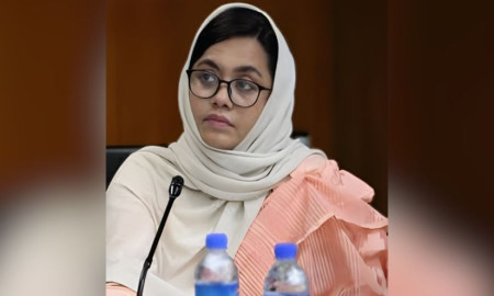 আমি একজন মা, আমি একজন নারী